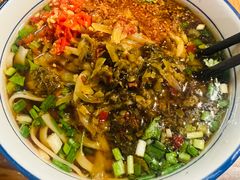 -矮子粉店1985·长沙米粉(湘春路店)