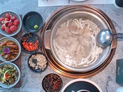 -大头椰·海南椰子鸡火锅(思明万象城店)