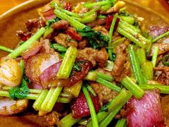 爆炒小黄牛-苗湘食府(十年店)
