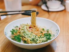 手工粗粮大拉皮-上关雪東北菜(中房金谊店)