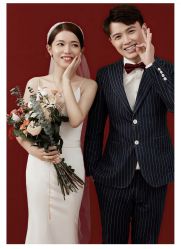 -易摄影婚纱摄影工作室