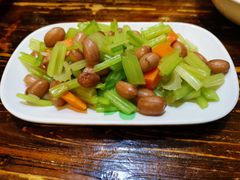 -万和春排骨砂锅米饭(湖北路店)