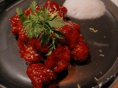红酒泡沫牛仔粒-荟廷·晶萃(陆家嘴尚悦湾店)