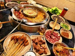 -洞亭火锅(防空洞总店)