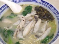 iphone_upload_pic-明呈黄鱼面馆(斜土路店)