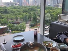 靠窗位-捞王锅物料理(上海世茂广场店)