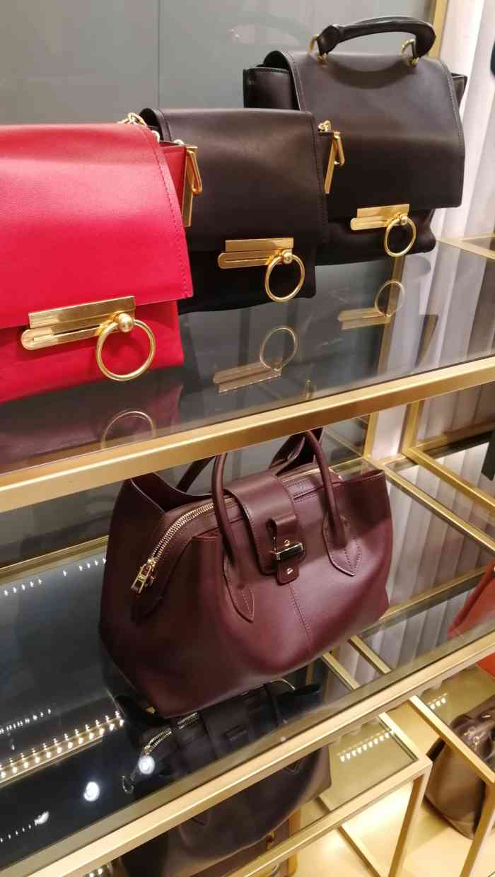 dissona(万达广场店)-"第一次来.很不错.工作人员很细心.一后后.