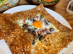 鸡蛋蘑菇熏肉荞麦可丽饼-RAC BAR(安福路店)