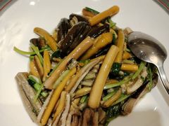 -鹿港小镇经典老上海菜(长乐路店)