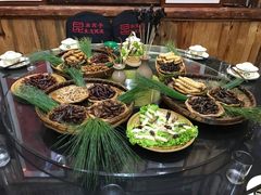 -昆虫窝子·特色云南菜(拓东路总店)