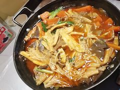 -霄汉牛三鲜湖北砂锅菜(万松园2店)