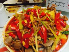 -独一佳老胡湘菜馆(矿山路店)