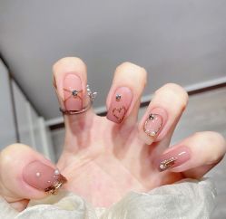 -兔猫ToMoreNails美甲美睫