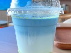 -抱抱地球咖啡馆(国家海洋博物馆店)