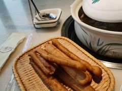 -小骨煲金华砂锅(转塘金街美地店)
