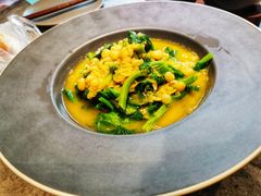 豌豆黄浸豌豆尖-半山腰·云南菜(侨福芳草地店)