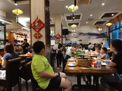 大堂-华盛园卷子王农家菜水库鱼