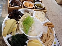 -鸡遇虾煲干锅火锅(小寨金莎店)