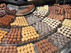 -Laderach 莱德拉(上海环贸iapm店)