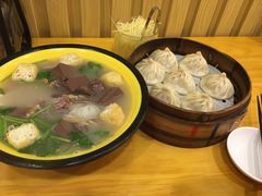 -龙咆汤包·手工现包小笼(拱北口岸店)