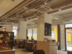 大堂-Tims天好咖啡(华侨城步行街店)