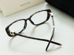 -目艮眼镜SHOWROOM(品牌集合店)