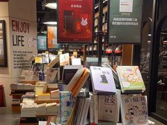 -西西弗书店&矢量咖啡(凯德晶萃广场店)