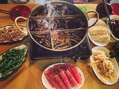 -江湖餐厅–重庆九宫格老火锅