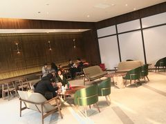 等位区-星巴克(郑州普罗旺世店)