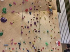 -ROCKPLUS攀岩馆(环宇城店)