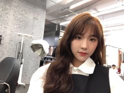 -诗悦发型SALON·圣罗兰店