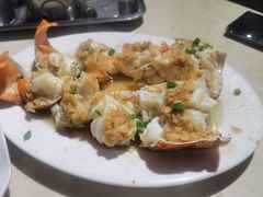 -三亚火车头万人海鲜广场