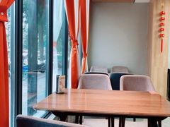 -有红鸡毛店·川菜(建设路店)