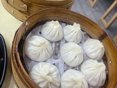 -莱莱小笼·乔艾