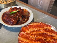 -草家酱蟹炭火烤肉店(珲春南路一店)