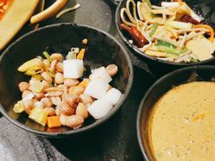 -沸炉重庆老火锅(军事博物馆店)