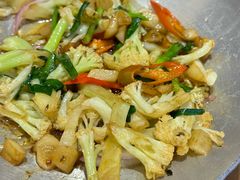 -俭寨大盘鸡·手抓肉·烧烤新疆菜(乌苏路店)