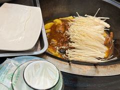 -小媳妇铁锅炖鱼(世博园店)