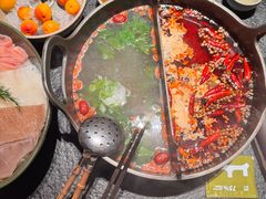 -三出山火锅(南京万象天地店)