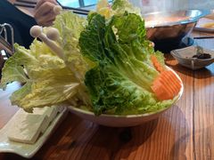 -野山舂·贵州现舂酸汤火锅(鸿通城店)