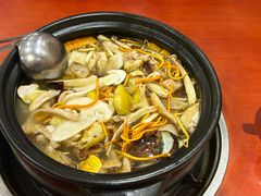 -菌之家·专业纯野生菌火锅·特色炒菌