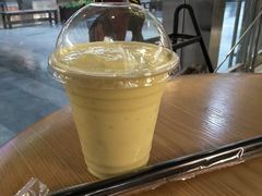 牛油果香蕉奶昔-HELLO 27 意面·沙拉·帕尼尼