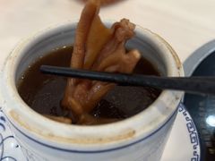 黑蒜鸭掌汤-东就鸭饭店·古早海南菜(滨海店)