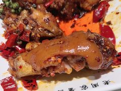 -老周家酱卤猪蹄私房菜(克拉玛依西街店)