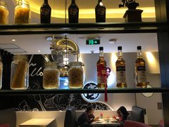 -必胜客(武汉欢乐谷店)