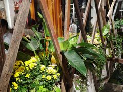 -Cuc Gach Quan Restaurant