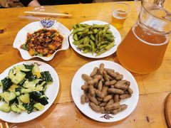 -老东镇啤酒屋海鲜加工·蒸汽海鲜·海鲜烧烤(台东店)