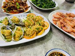 -四川小胡子海鲜(丁村万人海鲜广场店)