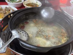 -花苑美食横琴生蚝火锅(拱北粤华路店)