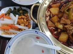 -牛一嘴·兰州牛肉面·大盘鸡(财富中心店)